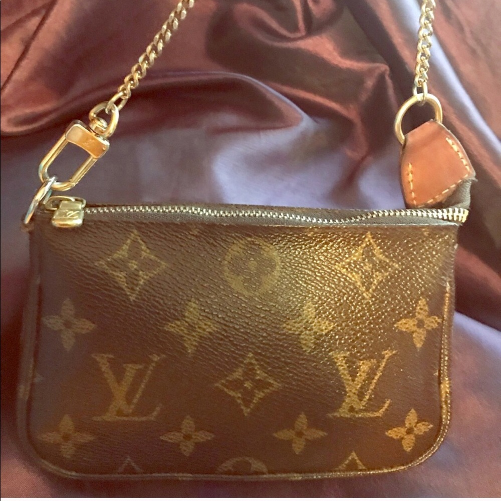 LV sweetheart pouchette.